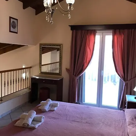 Leremo Luxury Messonete דירה *