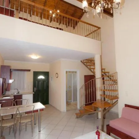 Apartment Leremo Luxury Messonete